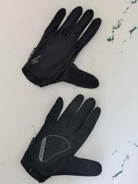 Specialized Men’s Black Equalizer Lightweight Cycling Gloves